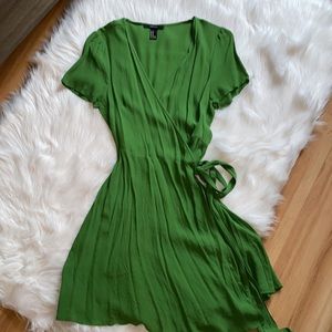 Green Wrap Short Sleeve Mini Dress